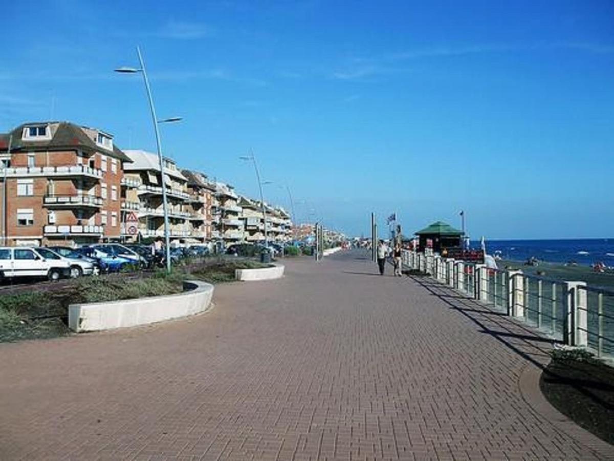 Blue Marine Di Ostia Hotel Eksteriør billede